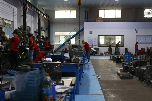 旭錦塑膠模具，注塑模具