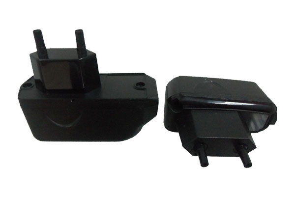 手機(jī)充電器模具 手機(jī)充電器模具